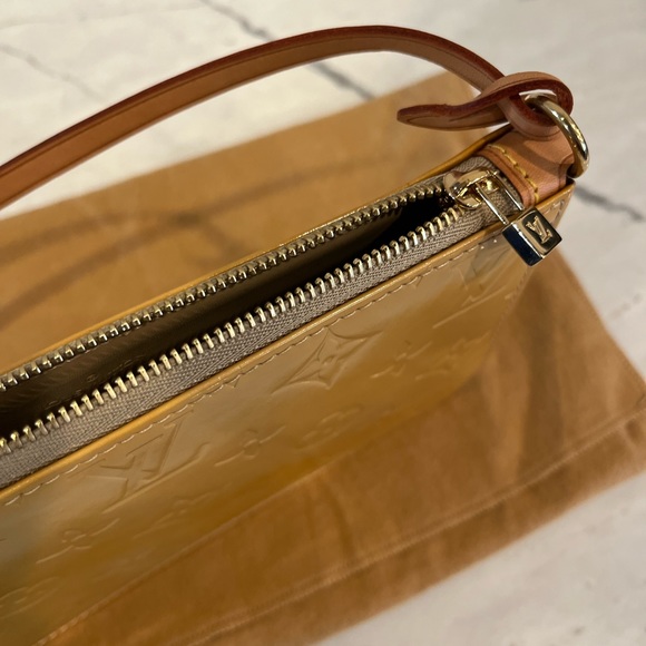 Louis Vuitton Lexington vernis pouchette shoulder bag - Picture 4 of 11